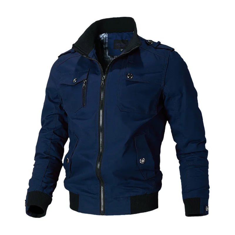 Jaqueta Masculina Inverno Fiorinni da Oron Store em fundo branco. Casaco estilo bomber confeccionado em poliéster, com mangas longas, bolsos frontais e capuz funcional. Disponível nas cores branco, verde, vermelho, preto e azul, nos tamanhos P ao G1. Jaqueta masculina confortável e moderna, ideal para dias frios e para compor looks casuais na moda inverno 2025.