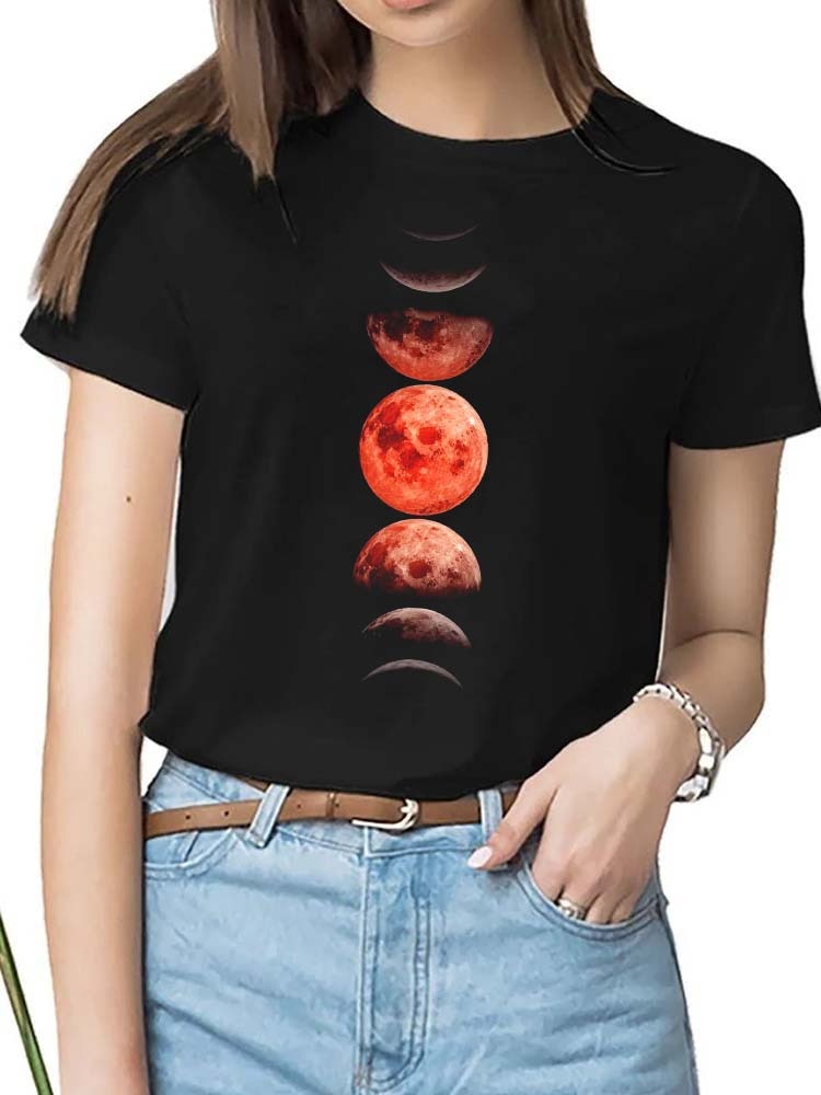 Camiseta Feminina Com Lua - Frete Grátis - Oron Store