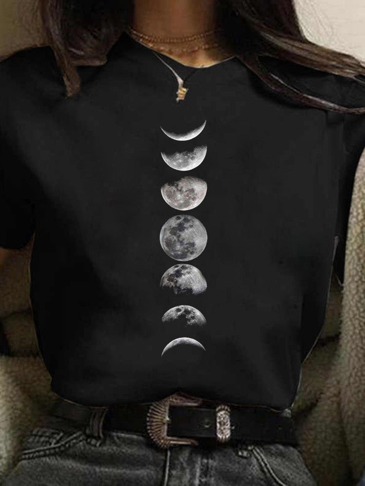 Camiseta Feminina Com Lua - Frete Grátis - Oron Store